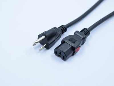 美規(guī)C13品字尾電源線(xiàn)